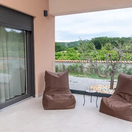 Ardanela In Kapelica - Haus Fuer 6-8 Personen *